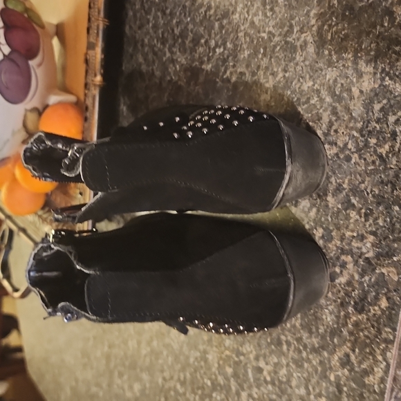 White mountain black suede booties - Picture 6 of 6